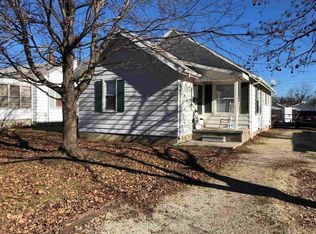 2216 N Rosewood Ave, Muncie, IN 47304