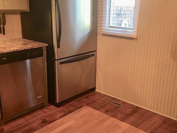 3rd image of 2331 S 74th St Unit 40