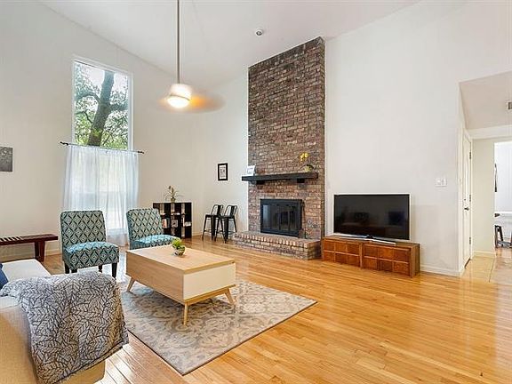 4th image of 8510 Mesa Dr