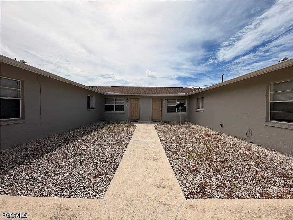 2 bed, 1.0 bath, 782 sqft, $1,200 — Photo 3