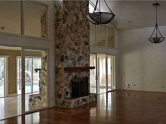 3rd image of 6483 SE Spyglass Ln