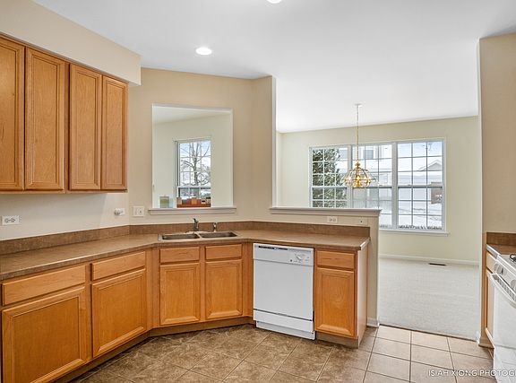 4th image of 291 Whitfield Dr #B