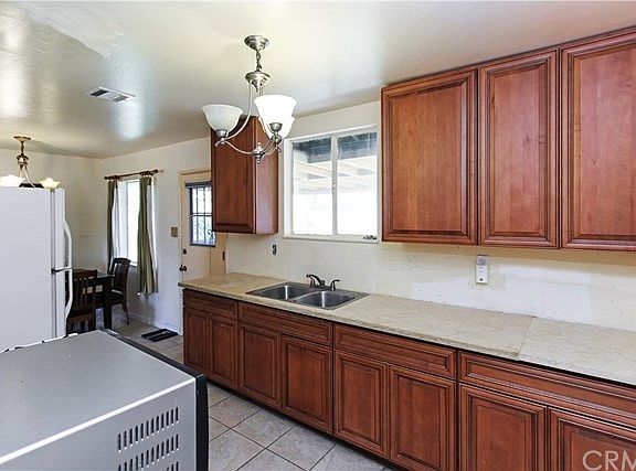 5th image of 13443 Nelson Ave
