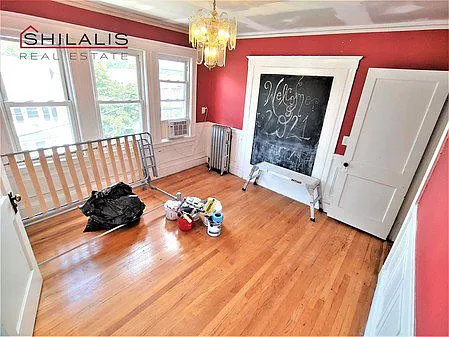 4 bed, 1.0 bath, $3,250 — Photo 4