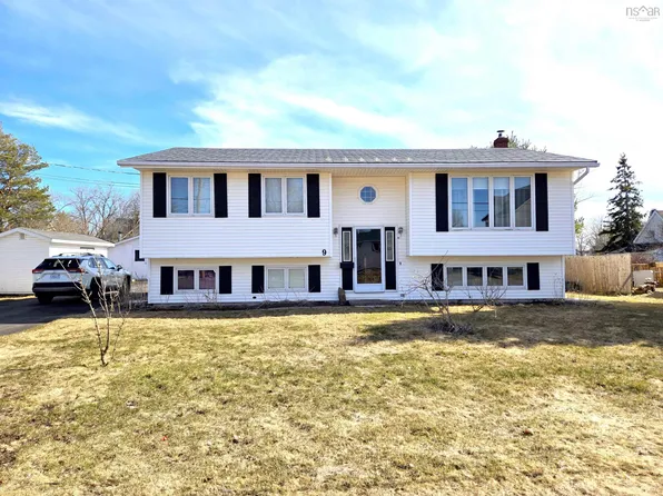 9 Patterson St, Amherst, NS B4H 1G6