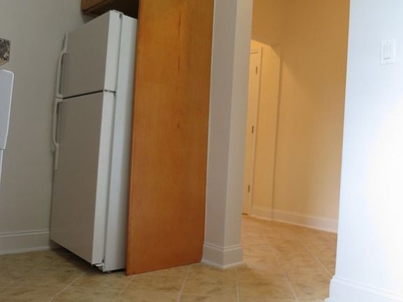 5th image of 80-45 Kew Gardens Rd #202