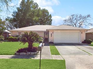 7440 Seven Oaks Rd, New Orleans, LA 70128