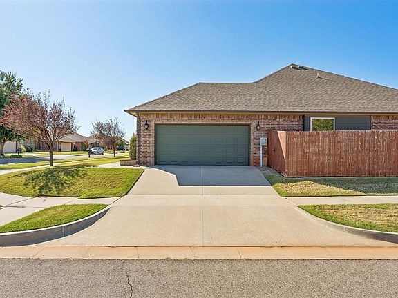 5th image of 15925 Burkett Cir