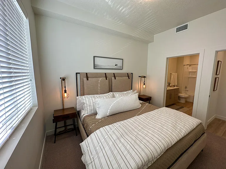 Canyon Vista — Photo 23