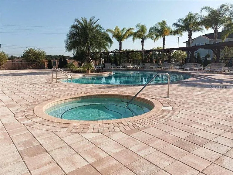 9004 Shine Dr #9004 — Photo 14