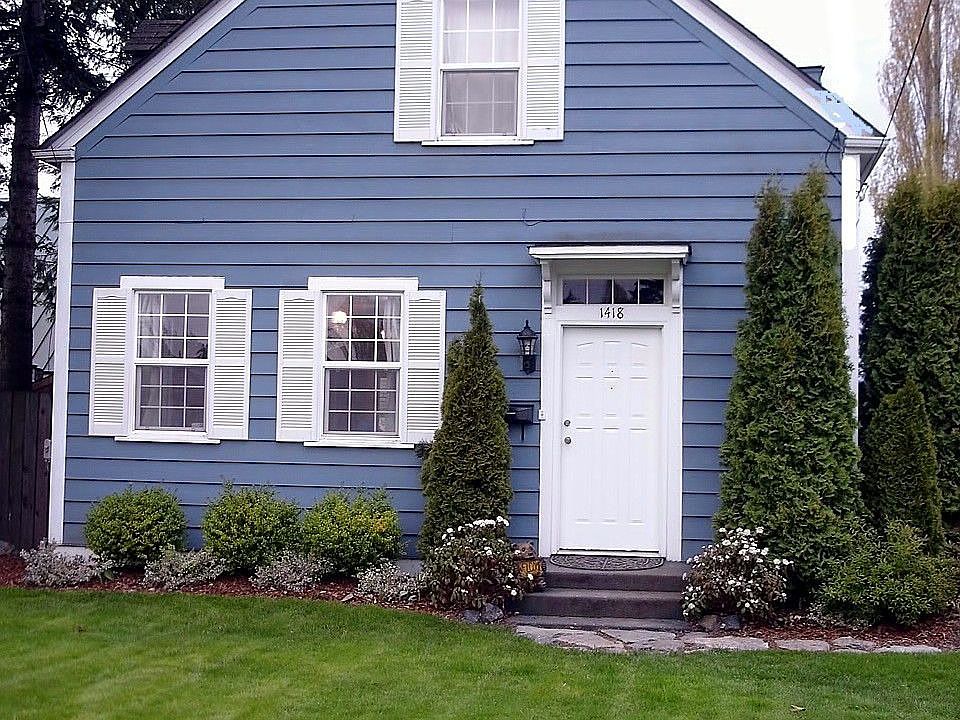 Well manicured lawn and established landscaping