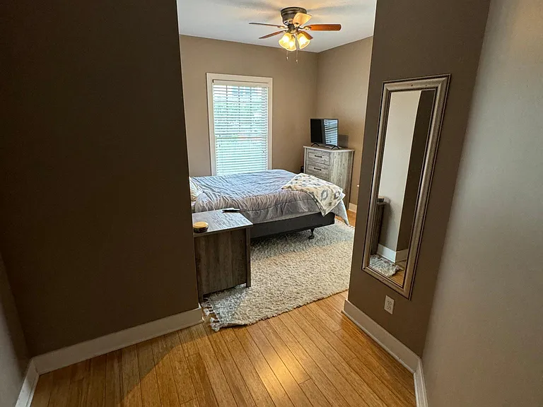 556 Pleasant St SE #1 — Photo 12