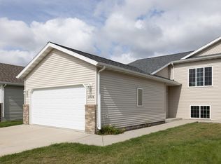 2524 31st Ave S, Moorhead, MN 56560