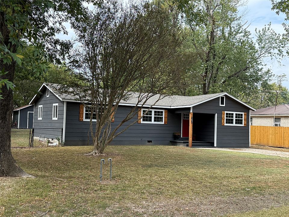1st image of 702 6th Ave