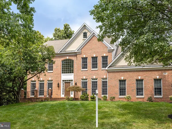 12654 Rose Crest Ct, Fairfax, VA 22033