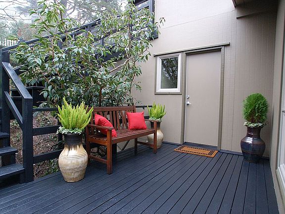 Front entry deck