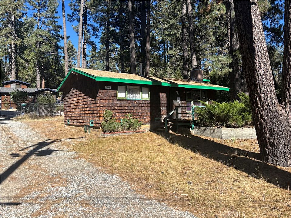 2nd image of 26580 Lake Ln