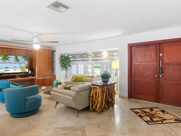 4101 Bayview Dr — Photo 12