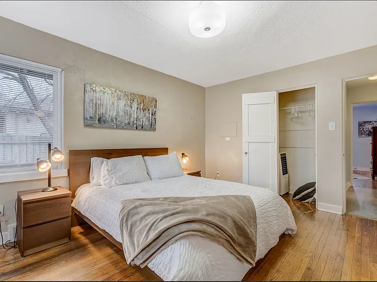 2533 E Buena Ventura St #1 — Photo 23