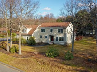 2 Chebeague Ln, Brunswick, ME 04011