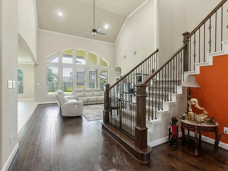 9739 Reston River Ln — Photo 14