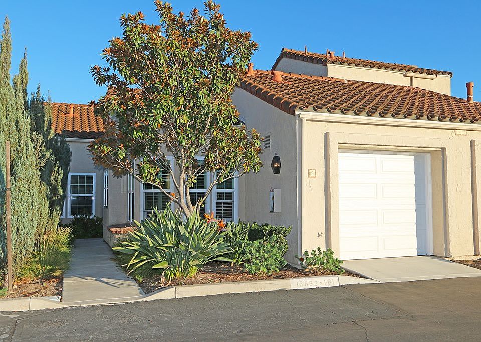 1st image of 15852 Avenida Villaha
