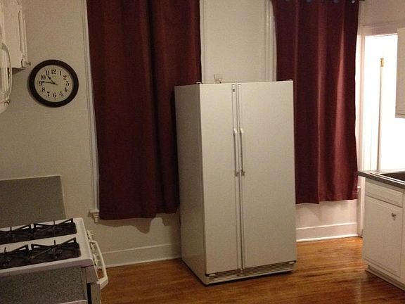 4th image of 2042 N Bissell St #1