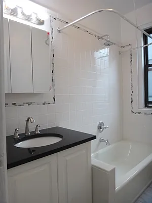 Rented by Everrock Equities | media 27