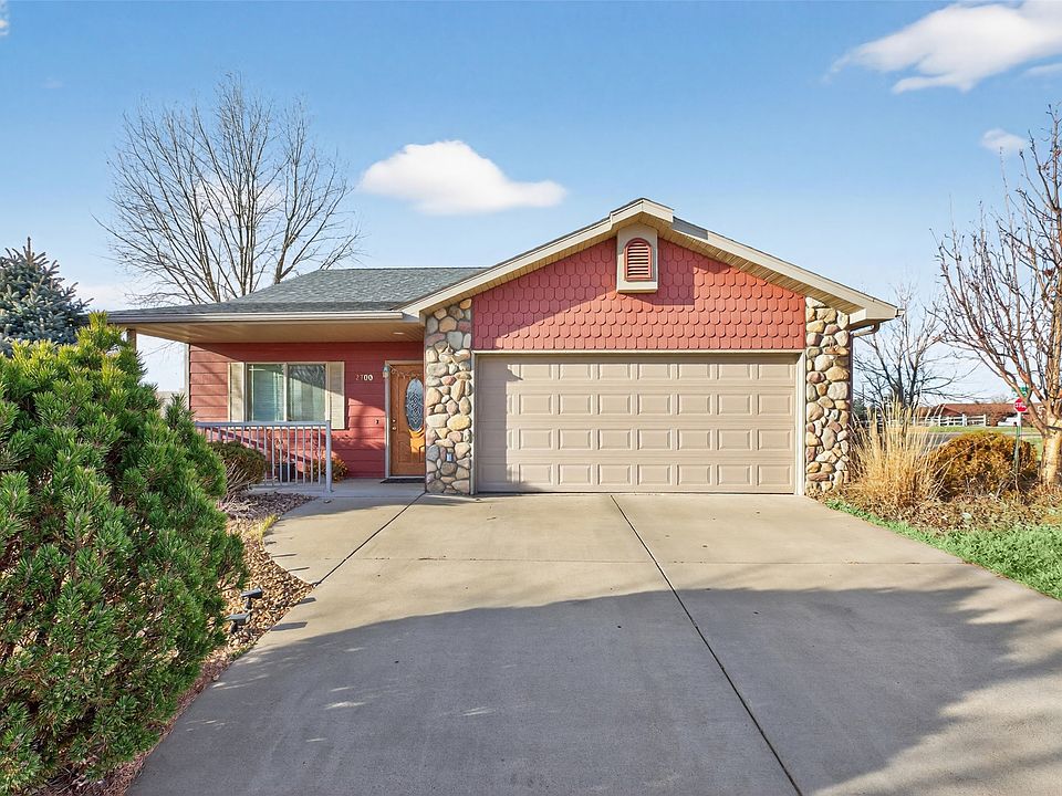 1st image of 2700 Castle Pines Dr
