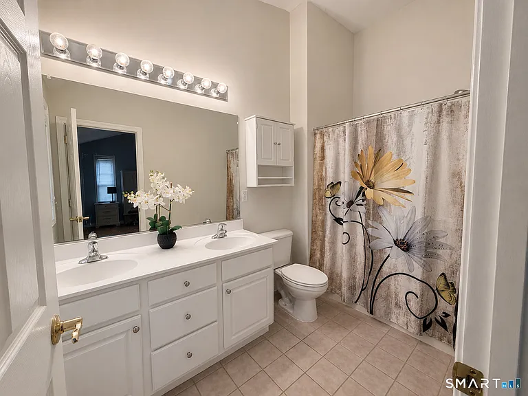 1401 Briar Woods Ln #1401 — Photo 15