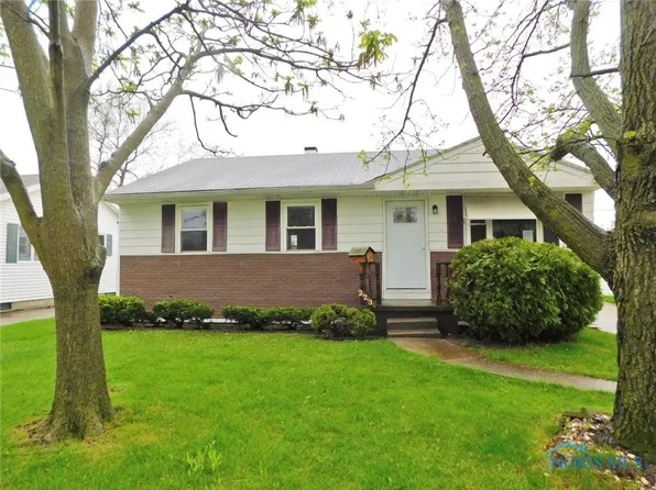 223 S Berlin Ave, Oregon, OH 43616