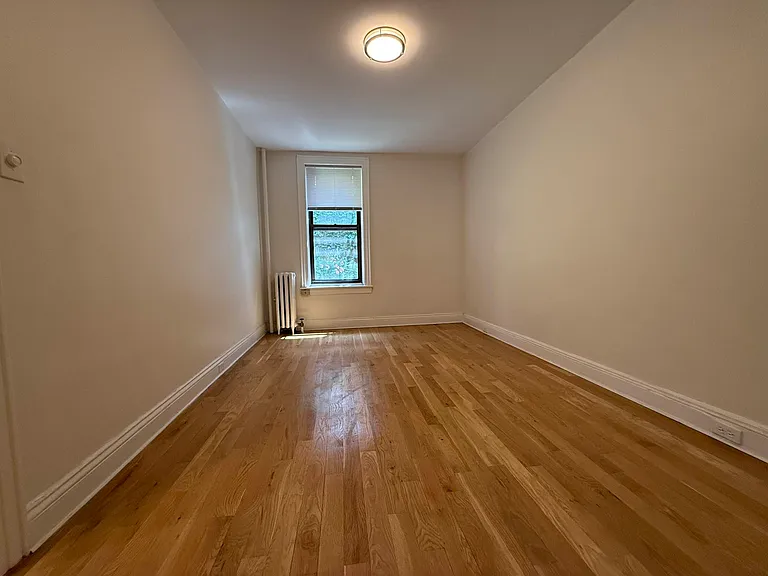 4133 49th St #1R — Photo 13