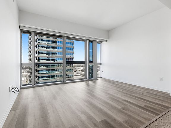 3rd image of 4471 Dean Martin Dr Unit 1905