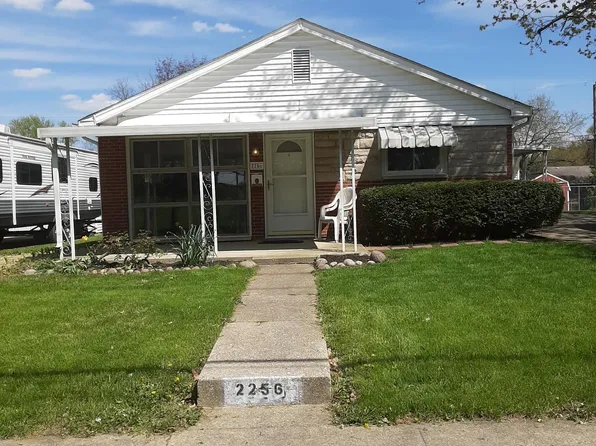 2256 Russet Ave, Dayton, OH 45420