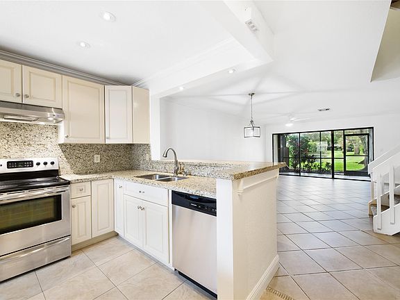 5th image of 3755 Carambola Circle #3755