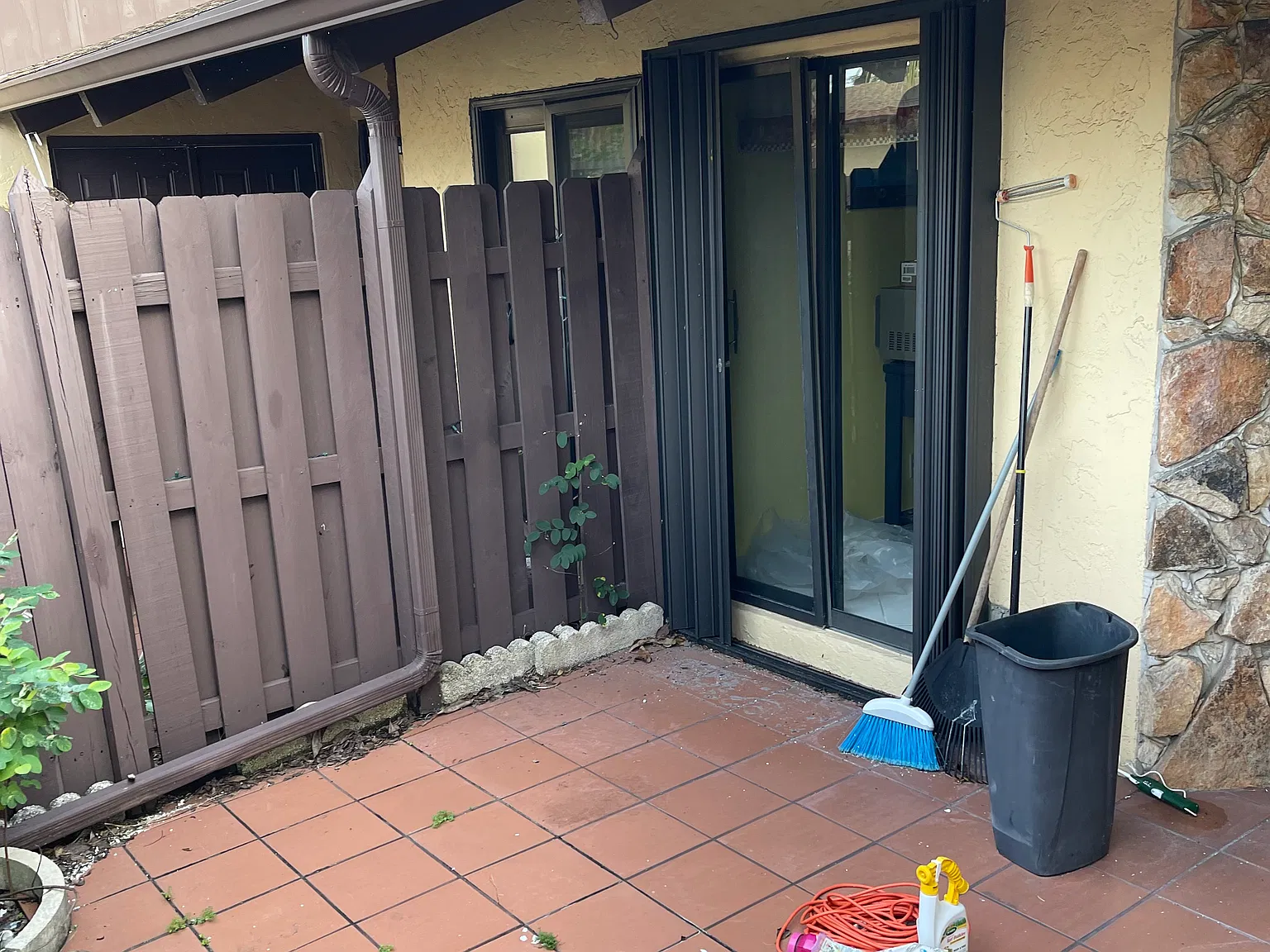2 bed, 1120 sqft, $2,400 — Photo 1