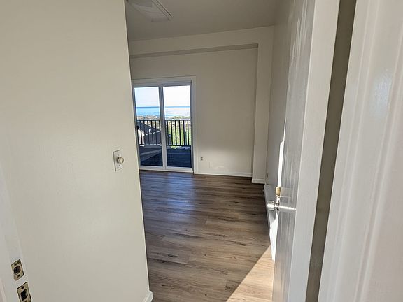 4th image of 2448 Great Hwy APT 16