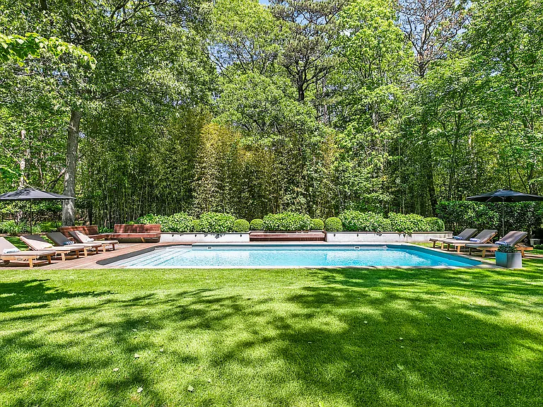136 Hands Creek Rd — Photo 1