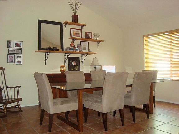 Large front room with Vaulted Ceilings