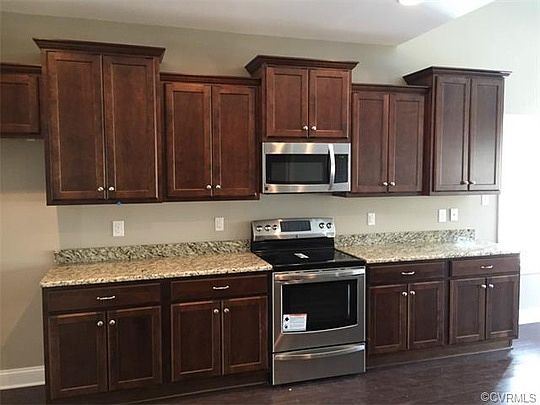1st image of 6412 Nuttall Ct