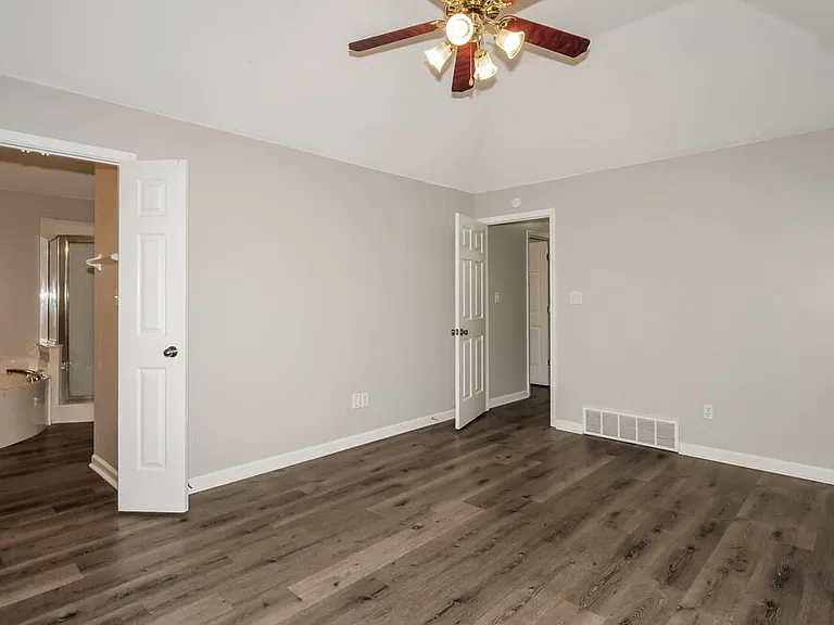 9775 Misty Bay Cv — Photo 8