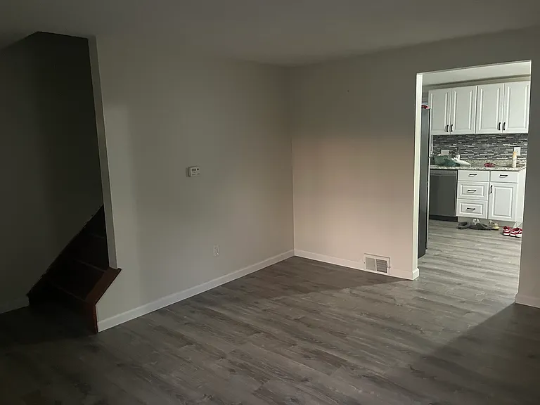 349 Fredericka St — Photo 17