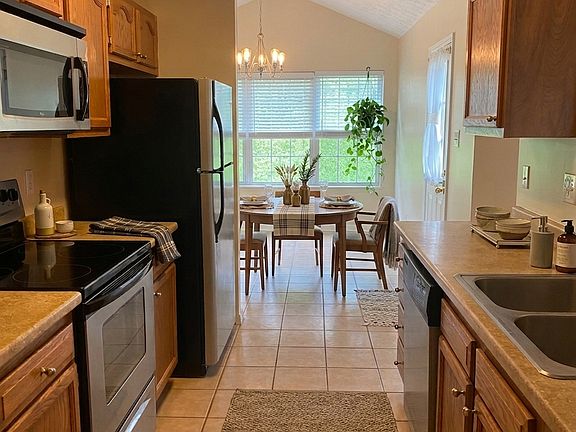 4th image of 5618 Tennyson Dr