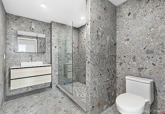 4th image of 1066 Jefferson Ave #4B