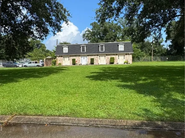 314 S Concord Rd #A, Belle Chasse, LA 70037