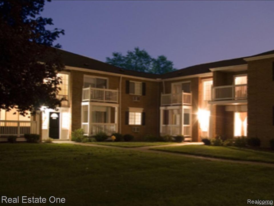 1st image of 2440 Parmenter Blvd #B
