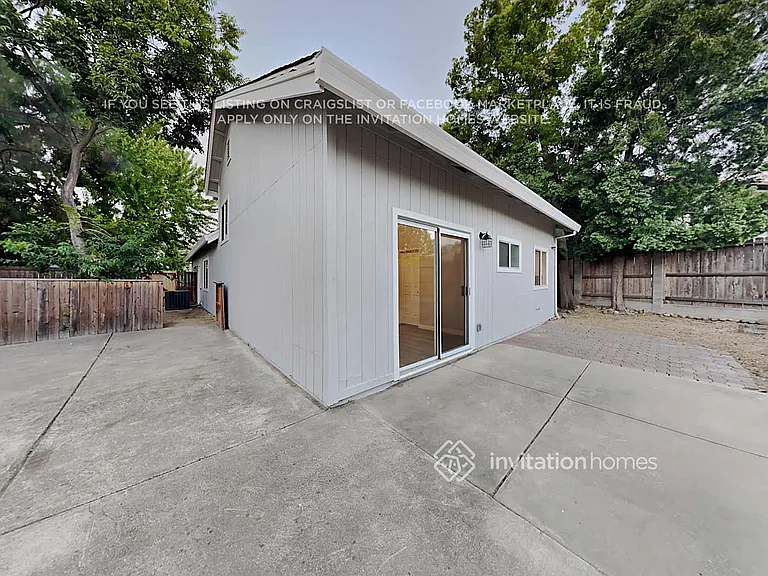 8209 Filifera Way — Photo 18