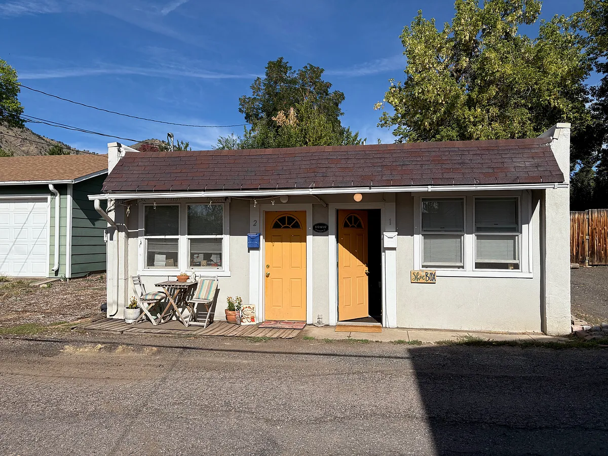 Building Photo - 512 1/2 Cheyenne St #1