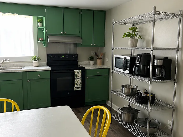 409 Cherry St — Photo 15