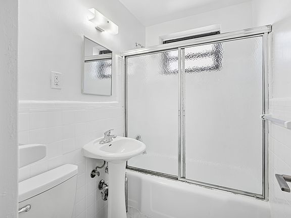4th image of 20-23 Seagirt Blvd #5E